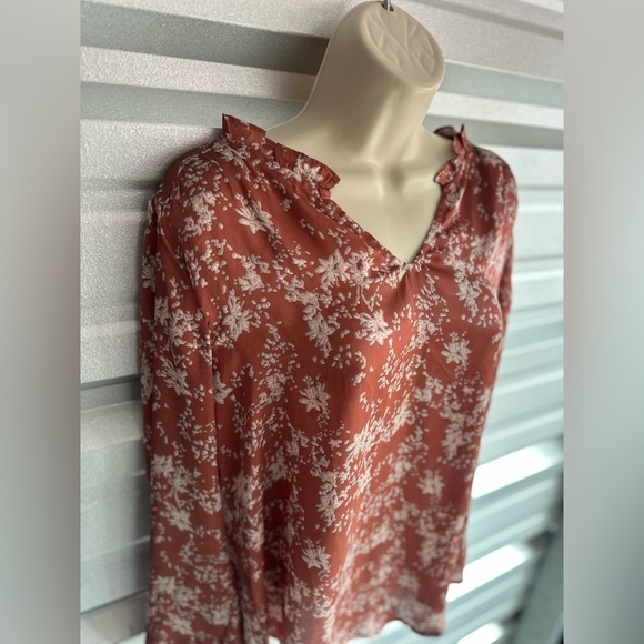Women's LUSH Floral Print Cream Orange Blouse Size Small - Picture 6 of 10